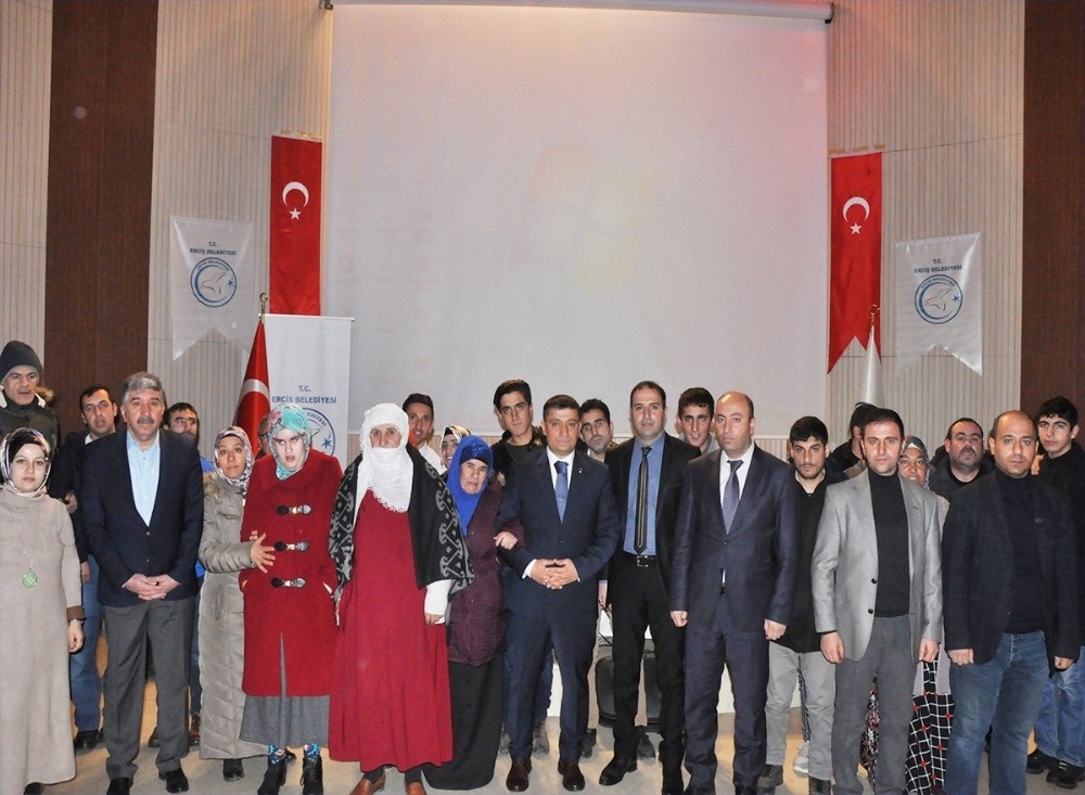 Erciş Belediyesinden engellilere sinema keyfi 