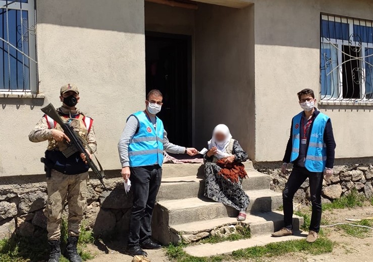 Erciş vefa grupları çalışmalarını aralıksız sürdürüyor 