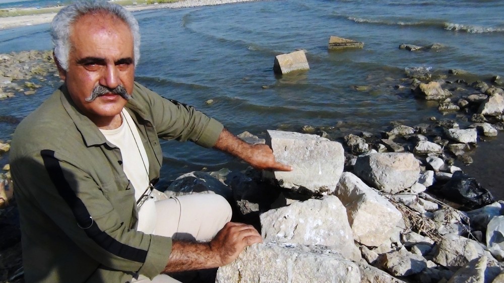 Erciş’te 900 yıllık Oğuz tamgalı taş bulundu 