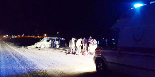 Katliam gibi kaza! 6 ölü 4 yaralı