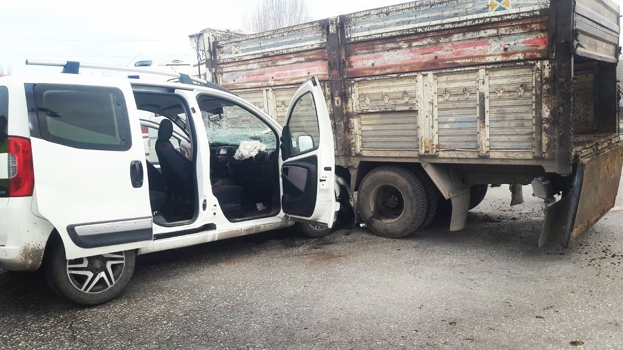 Erciş’te trafik kazası: 4 yaralı 
