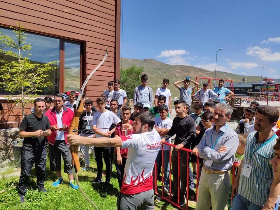 Erciyes gençleri ağırlamaya devam ediyor 