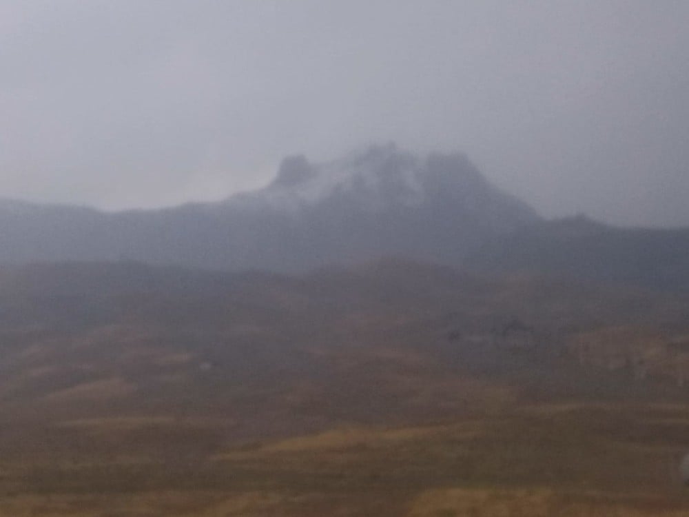 Erciyes’e mevsimin ilk karı yağdı 