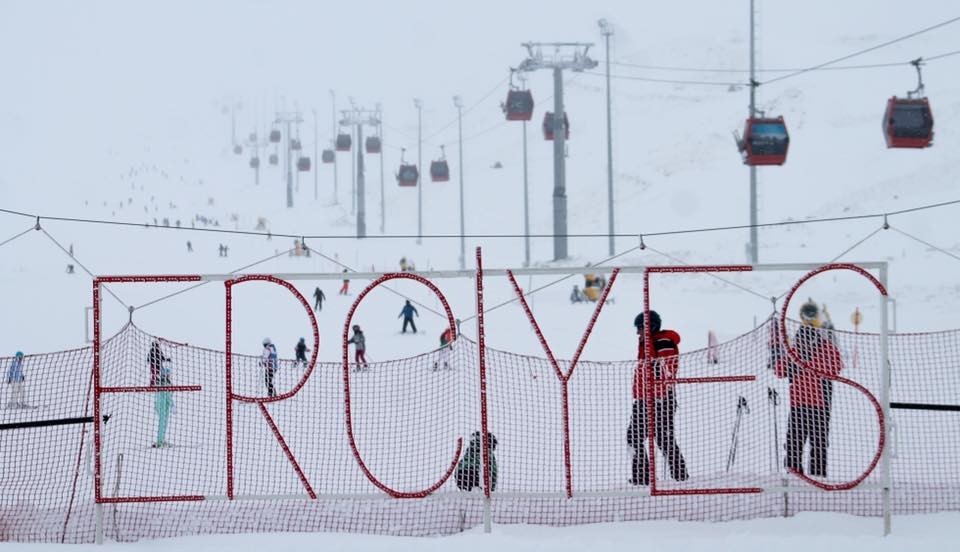 Erciyes’te kar kalınlığı 100 santimetreye ulaştı 