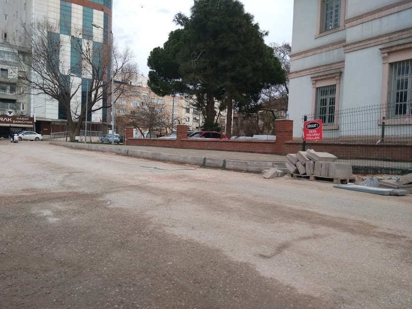 Erdek İskelesine yaya yolu 