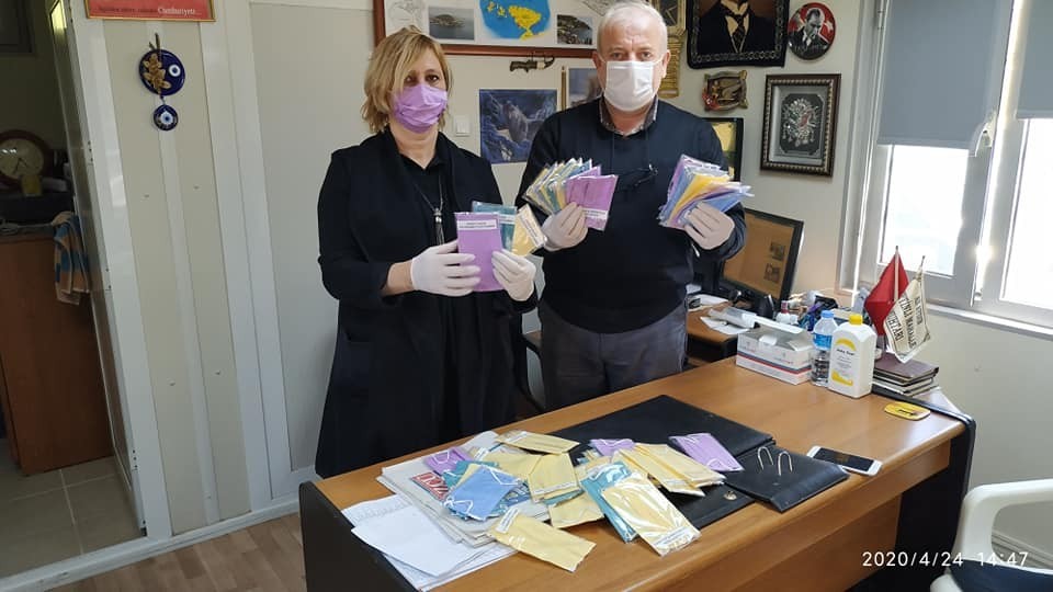 Erdek’te kadınlar maske üretiyor 