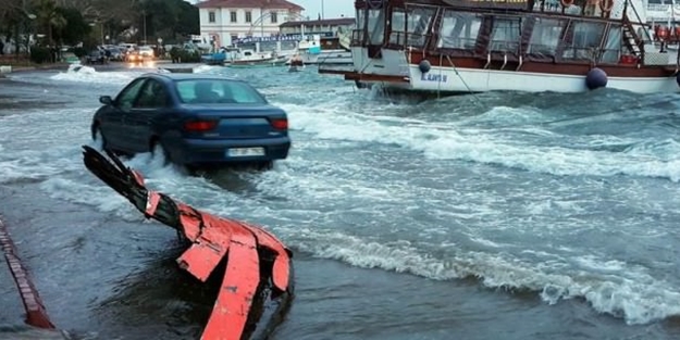 Lodos denizle karayı birleştirdi