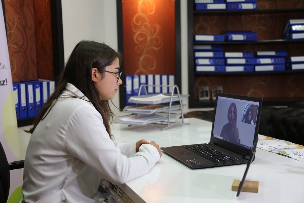 Erdemli Belediyesi Kadın Danışma Merkezi ’online terapi’ başlatıyor 
