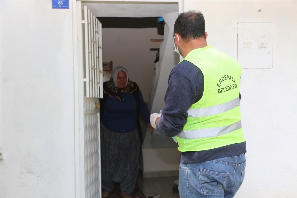 Erdemli Belediyesi maske dağıtımını dijital platforma taşıdı 