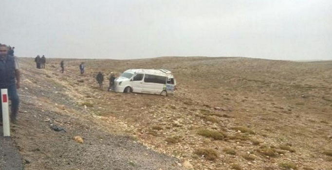 Erdemli İlçesi'nde düğün dönüşü kaza: 2 ölü, 10 yaralı