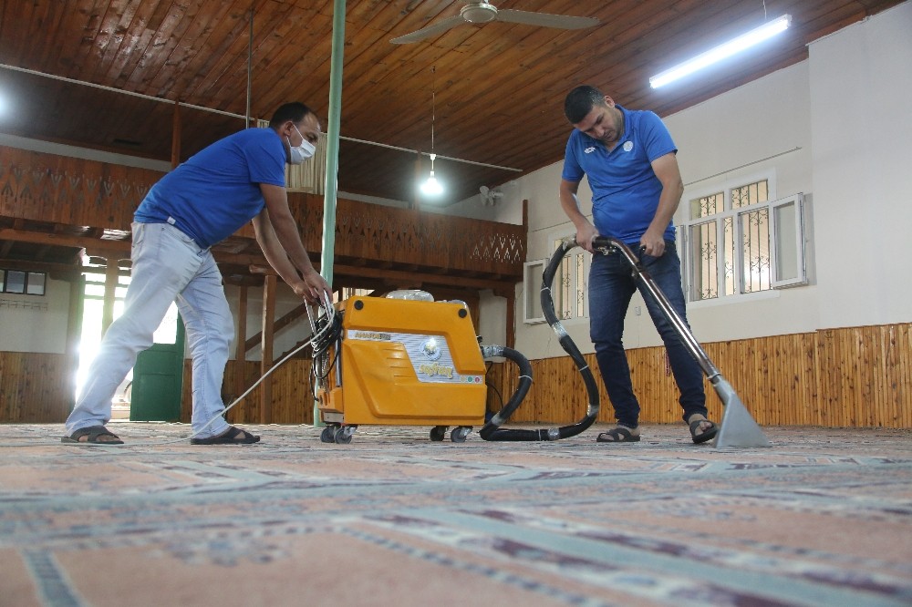 Erdemli’de 187 camide temizlik ve dezenfekte hamlesi 