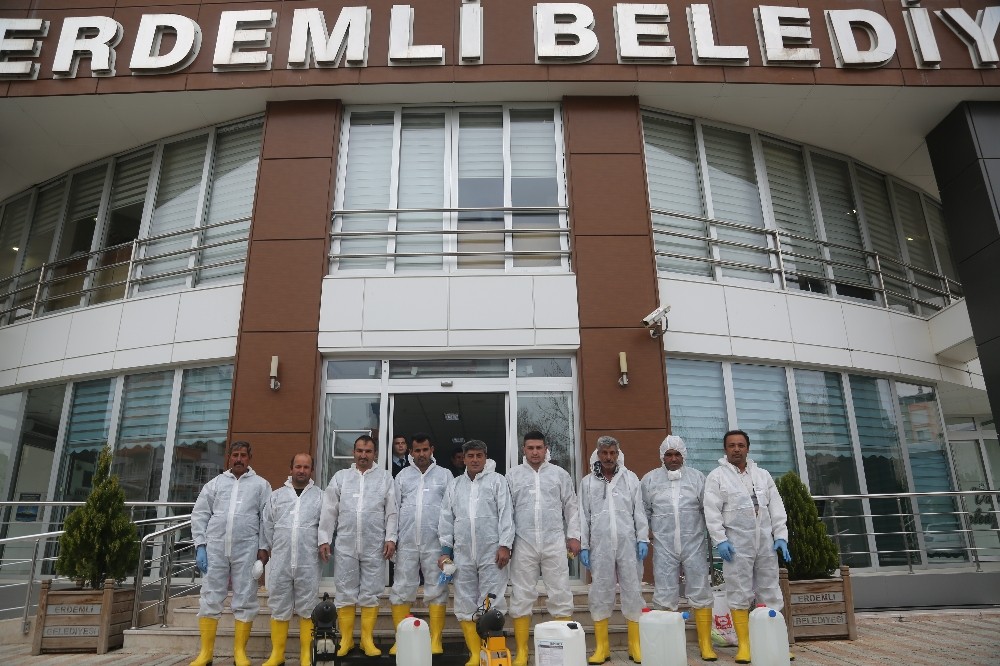 Erdemli’de ’koronavirüs’ tedbirleri sürüyor 