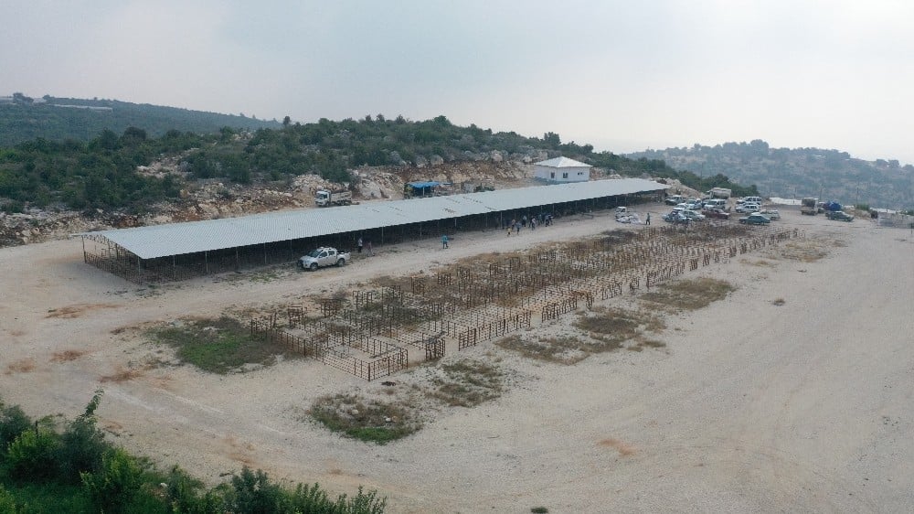 Erdemli’de kurban pazarları bayrama hazır 