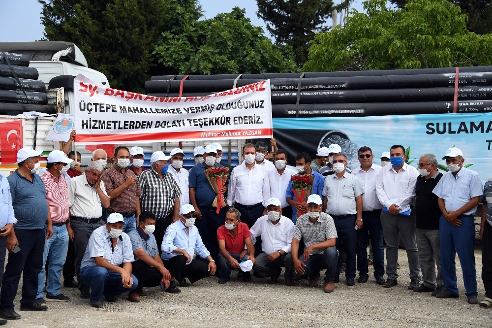 Erdemli’deki üreticilere sulama borusu desteği 