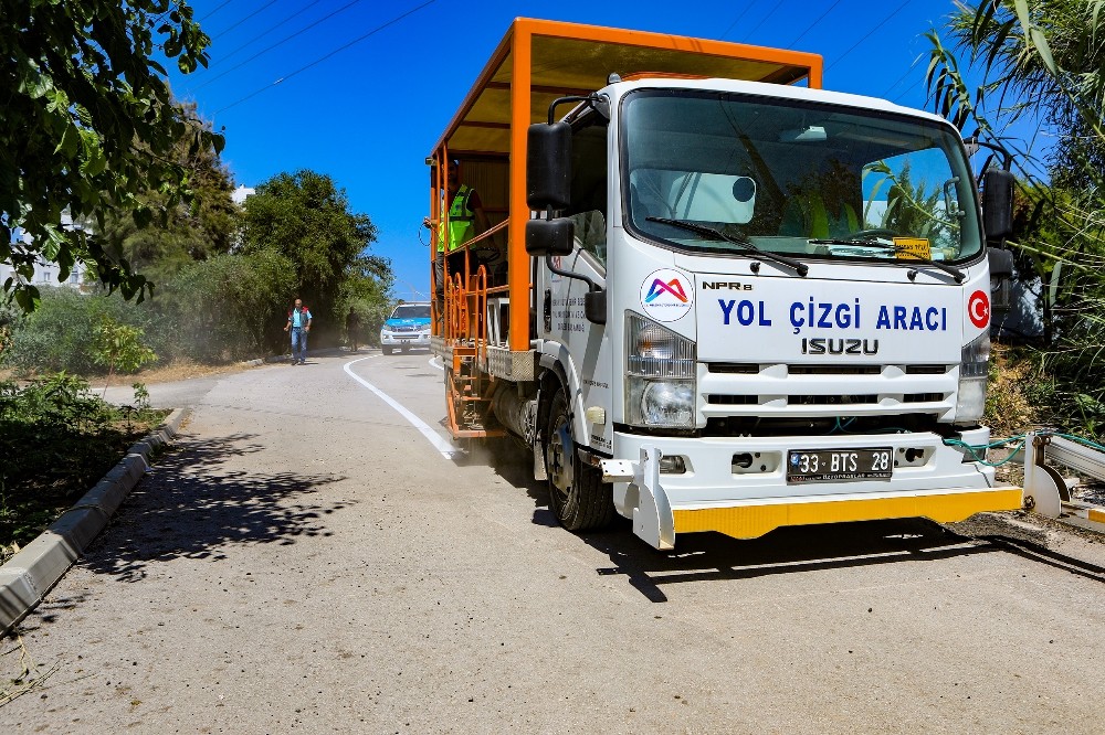 Erdemli’ye 8 kilometrelik bisiklet yolu yapılıyor 