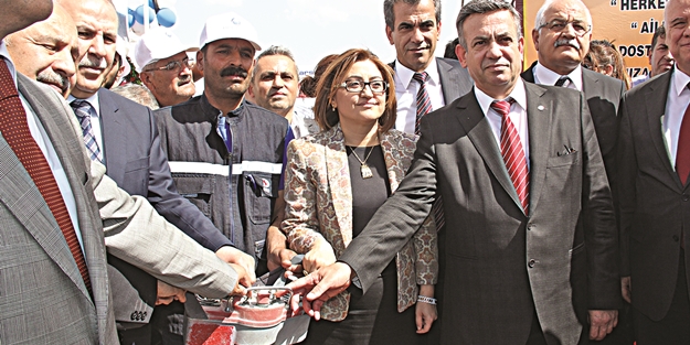 Erdemoğlu Holding’den eğitime büyük destek