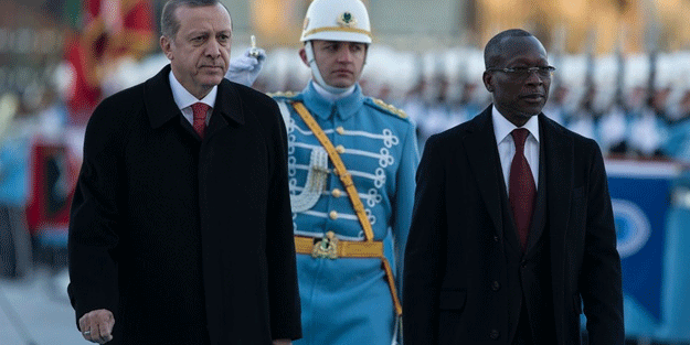 Erdoğan açıkladı: O ülkedeki 3 FETÖ okulu kapanıyor