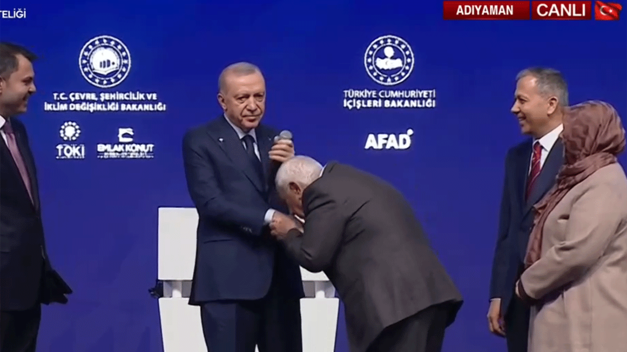 Erdoğan anahtar tesliminde şaşkınlık yaşadı! Sana aşığım deyip yanına geldi