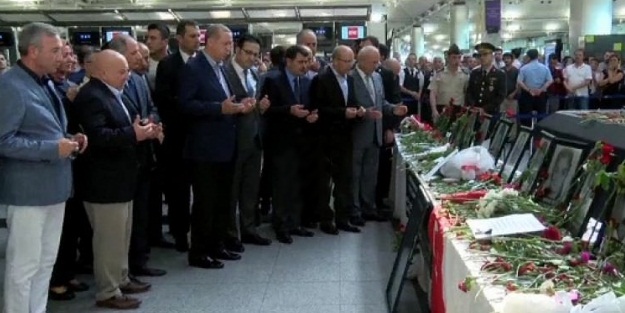 Erdoğan Atatürk Havalimanı'nda!
