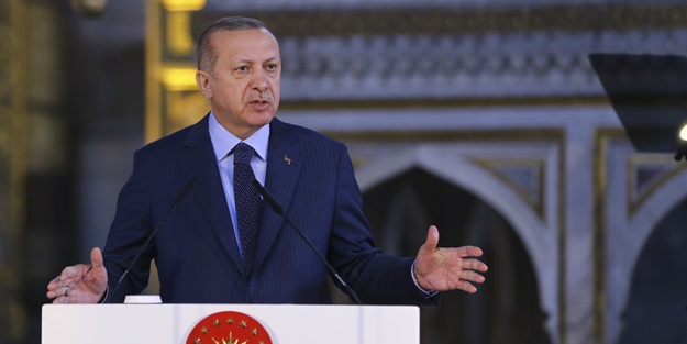 Erdoğan Ayasofya'dan seslendi: Çatlayın, patlayın, AKM'yi yıktık