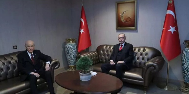 Erdoğan, Bahçeli ile bir araya geldi