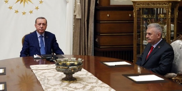 Külliye'de kritik görüşme!