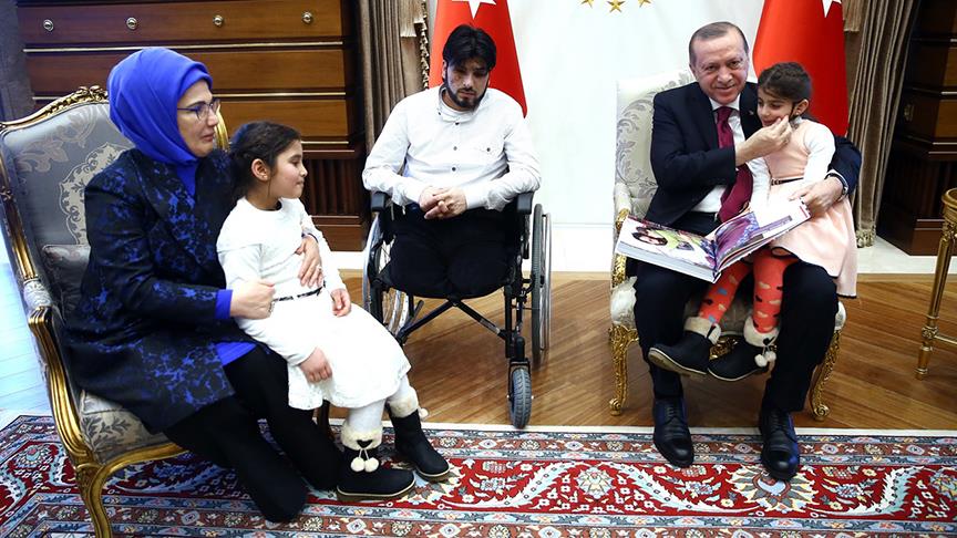 Erdoğan, 'Benim gözlerimi alıp, babama verin. O görsün ve beni sevsin'' diyen o kızı kabul etti