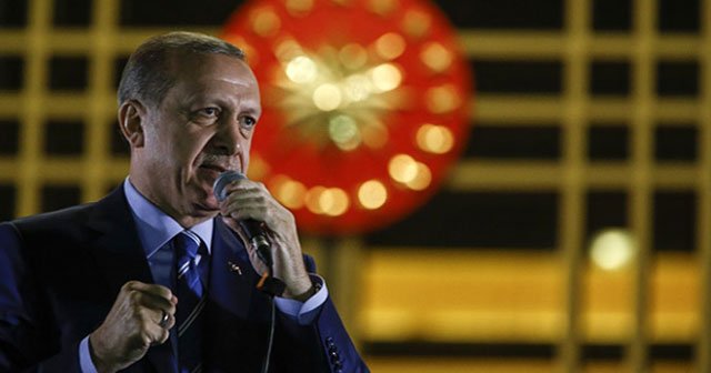 Erdoğan, Beştepe'de halka seslendi