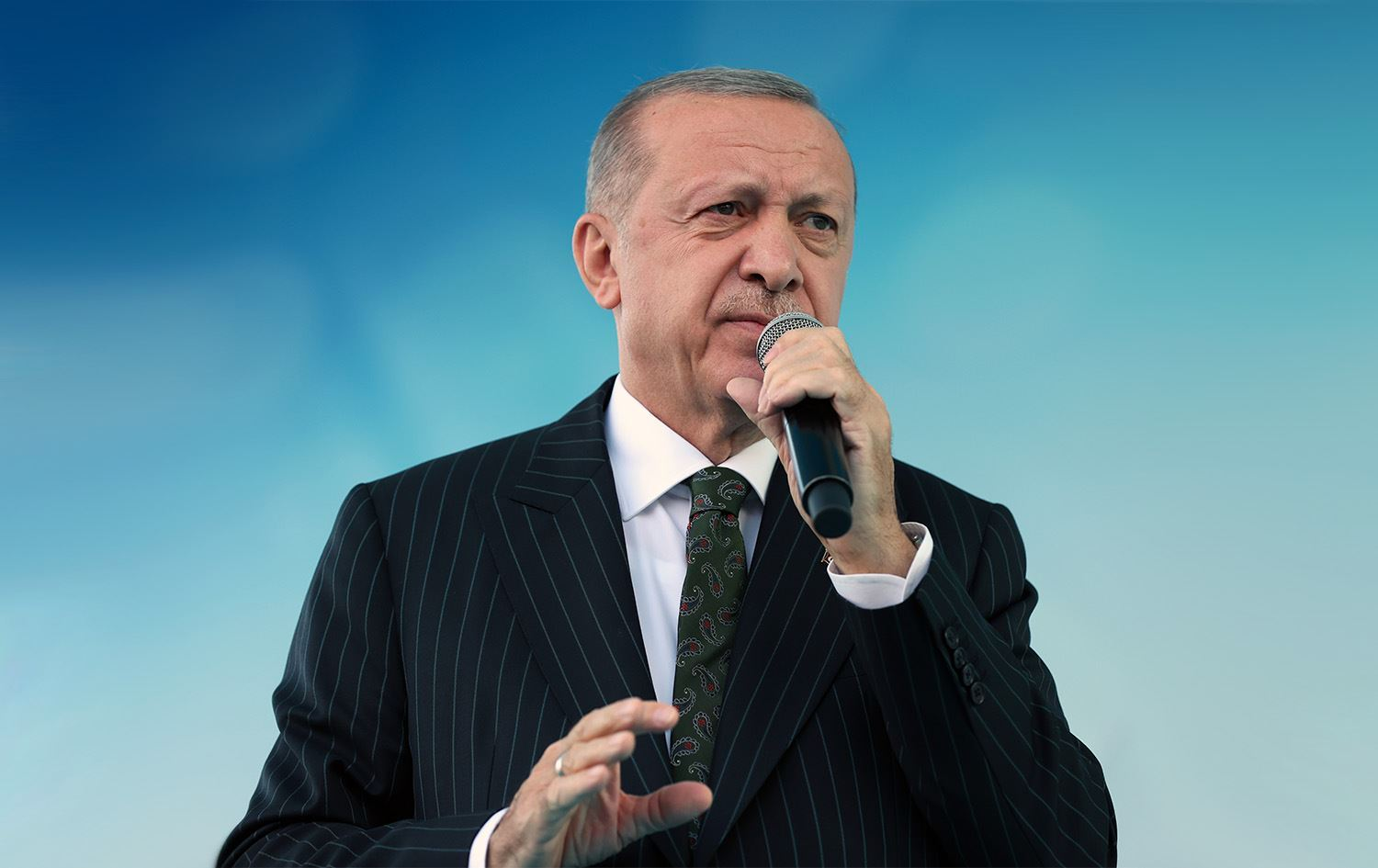 Erdoğan, bunun için âdeta yalvardı! O isim, böyle duyurdu