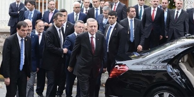 Erdoğan cuma namazını Akebe Cami'nde kıldı