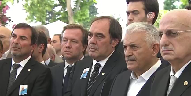 Erdoğan Demirören son yolculuğuna uğurlandı