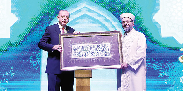 Erdoğan: Din adamları gönülleri fethetmeli