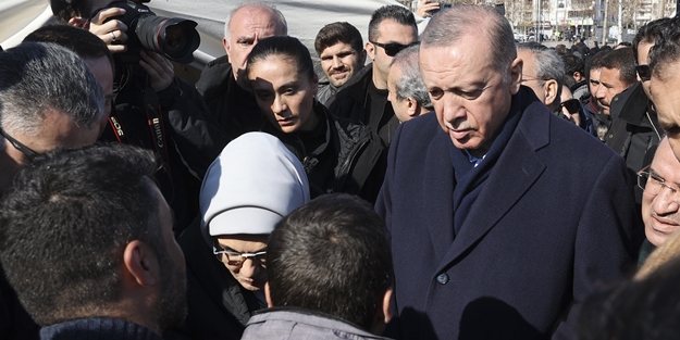 Erdoğan Diyarbakır'da çadır kenti ziyaret etti