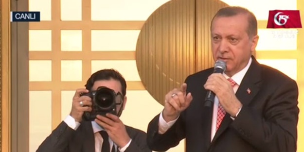 Erdoğan: FETÖ ile aynı dili konuşanları unutmayacağız!