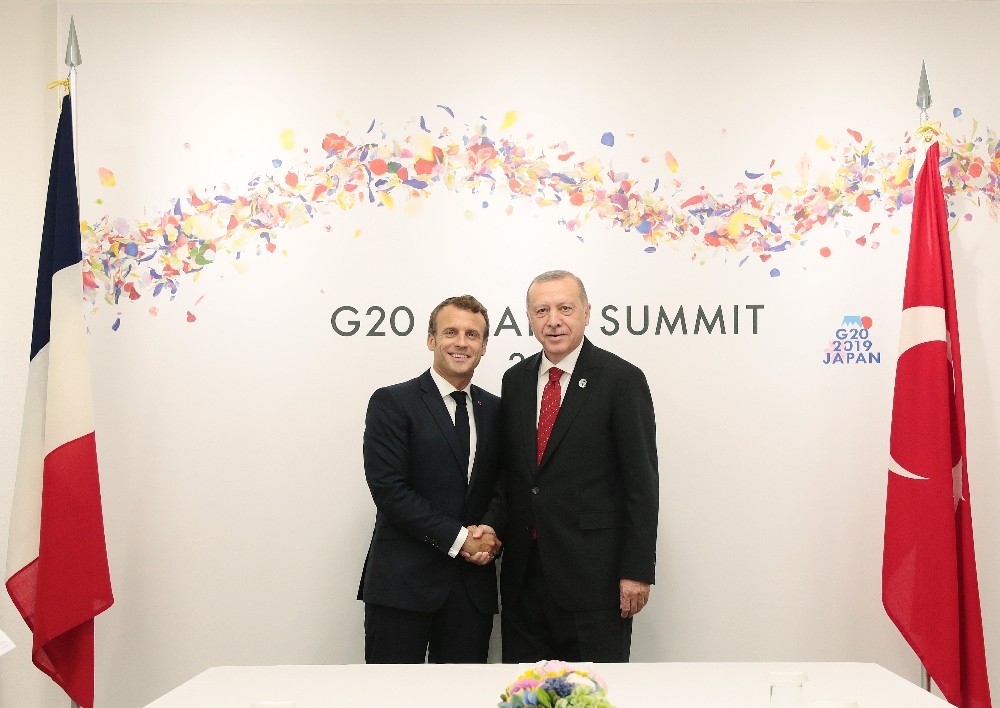 Erdoğan, Fransız mevkidaşı ile bir araya geldi 