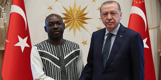 Erdoğan Gabon Büyükelçisi’ni kabul etti