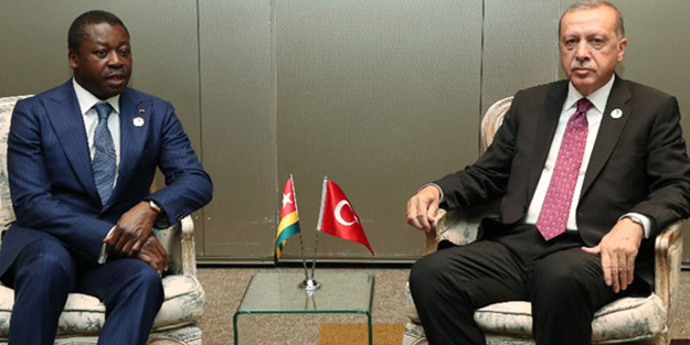 Erdoğan, Güney Afrika'da mevkidaşıyla görüştü