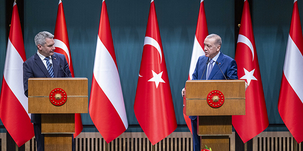 Erdoğan haykırıyor: "Hani nerede insan hakları?!"