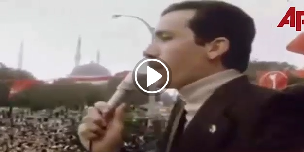 Erdoğan henüz 25 yaşındayken binlerce kişiye hitap ediyor