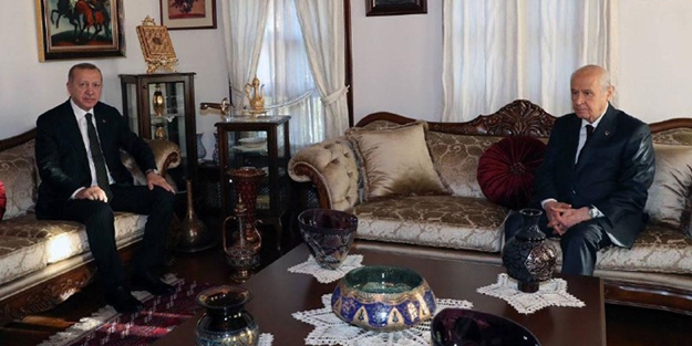 Erdoğan ile Bahçeli arasındaki sürpriz görüşmeyle ilgili dikkat çeken senaryolar!