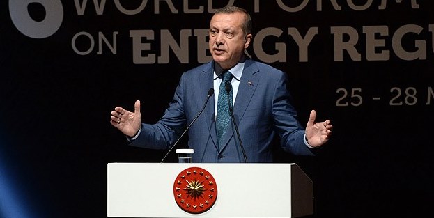 Erdoğan: IŞİD petrol kuyularını kim için kullanıyor?