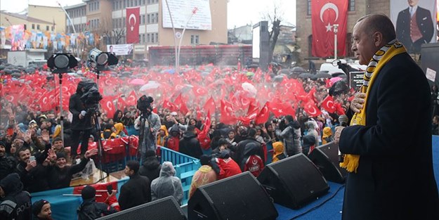 Erdoğan: Karşımıza mertçe çıkamıyorlar