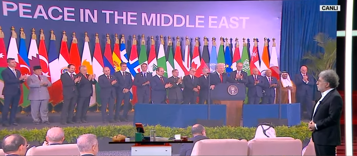 Erdoğan neden Trump’ın arkasında yer almadı? Ahmet Hakan’dan çarpıcı yorum.