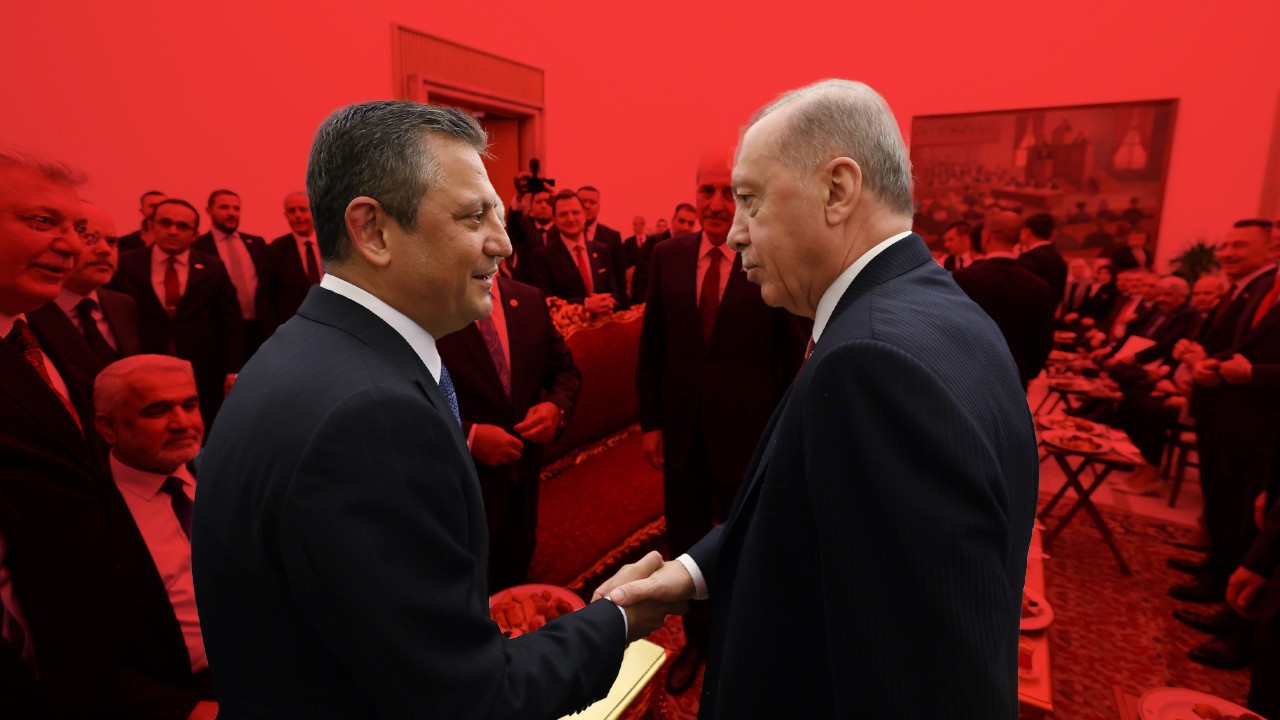 Erdoğan-Özgür Özel görüşmesinin ardından dikkat çeken "İsrail" detayı! Parlayan gözlerin feri bir anda sönüverdi