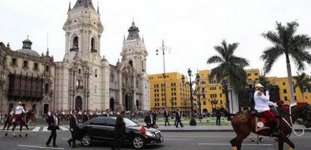 Erdoğan Peru'da kendi aracını kullanmadı