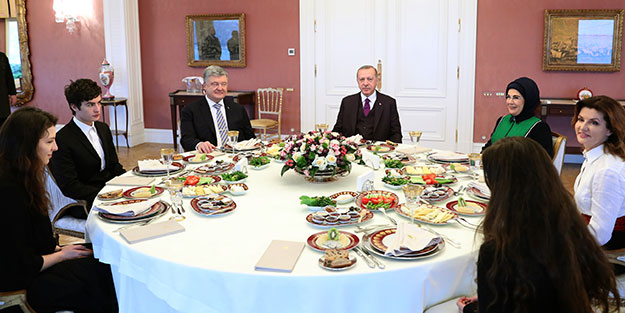 Erdoğan, Poroşenko ile görüştü