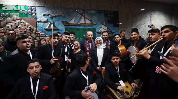 Erdoğan & Roman buluşması! İlle de Roman olsun