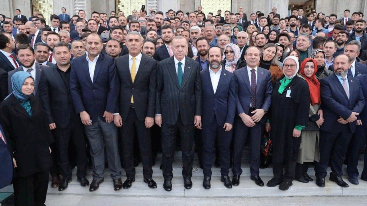Erdoğan sadece bir lider değil bir milletin dirilişi ve şahlanışıdır!