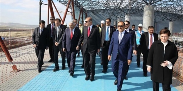 ​Erdoğan şantiyeye indi