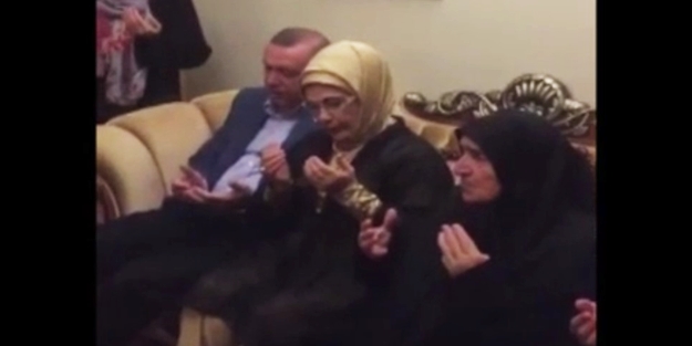 Erdoğan şehit evinde Kur'an okuyup dua etti